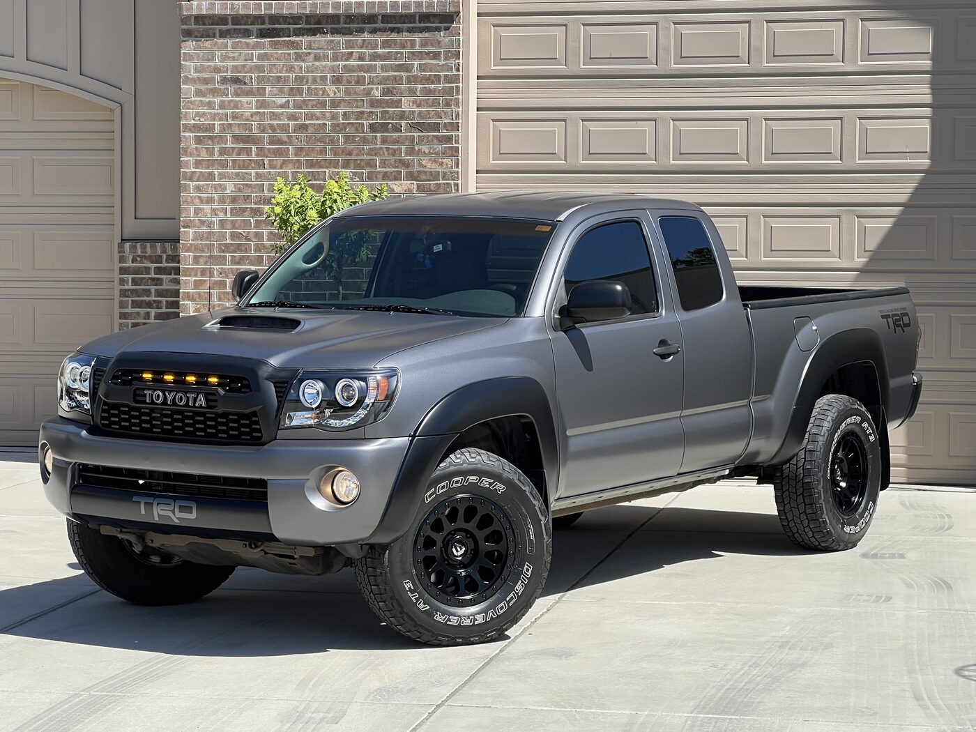Toyota Tacoma with ceramic window tint